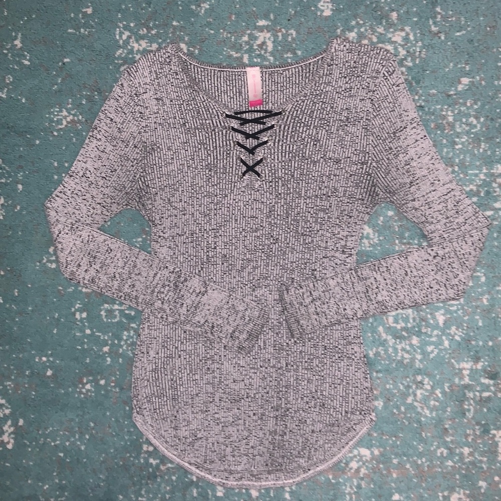 No Boundaries Grey V Neck T Shirt